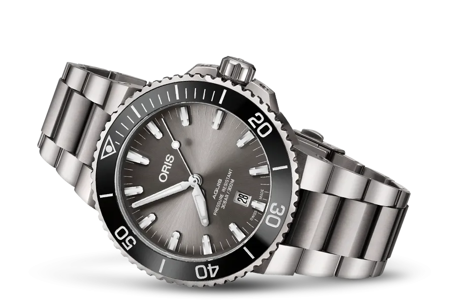 Aquis Titanium Date 01 733 7730 7153-07 8 24 15Peb