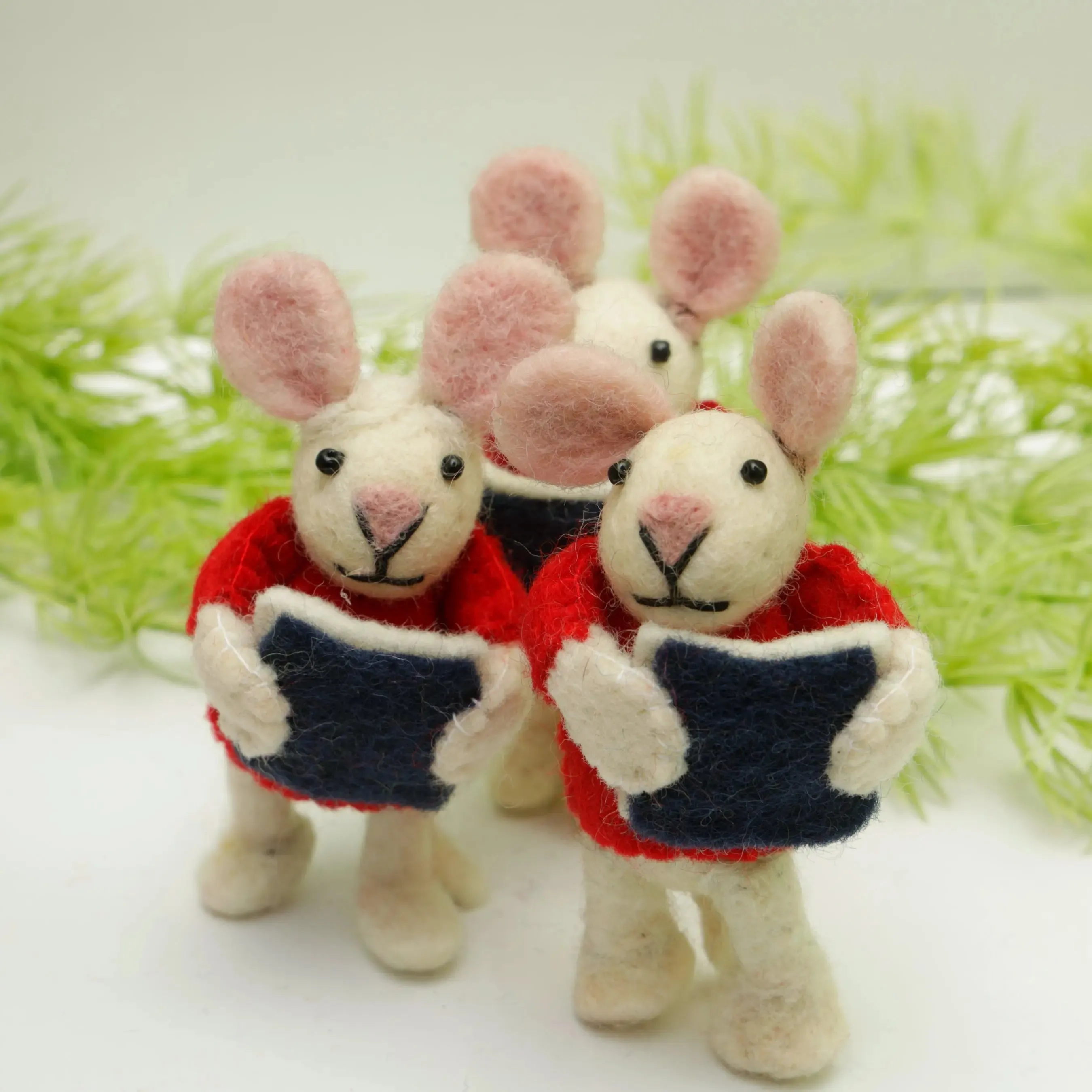 Felt Mouse - Handmade Soft Animal for Kids - Playtime Companion, 5 pcs