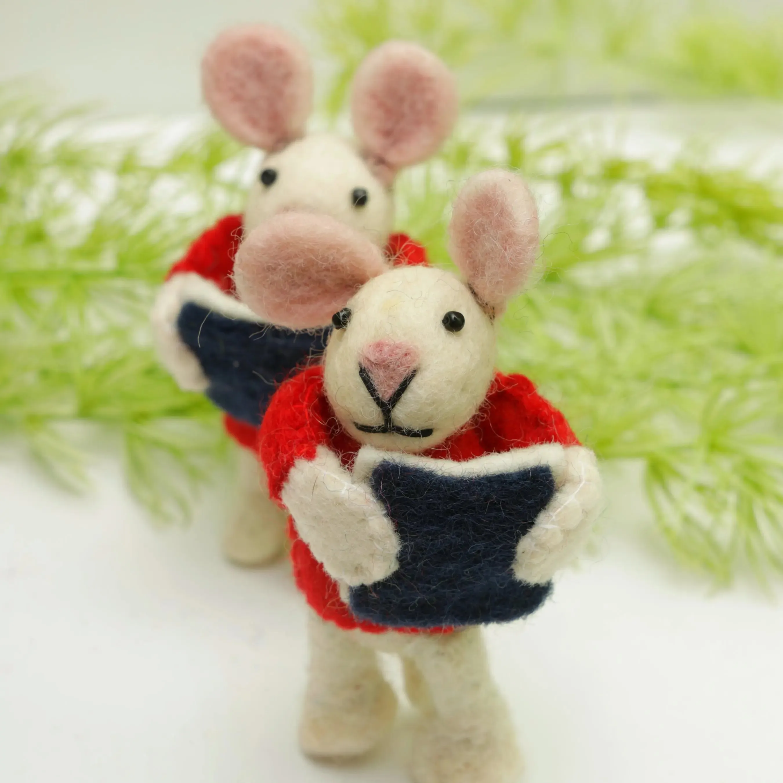 Felt Mouse - Handmade Soft Animal for Kids - Playtime Companion, 5 pcs