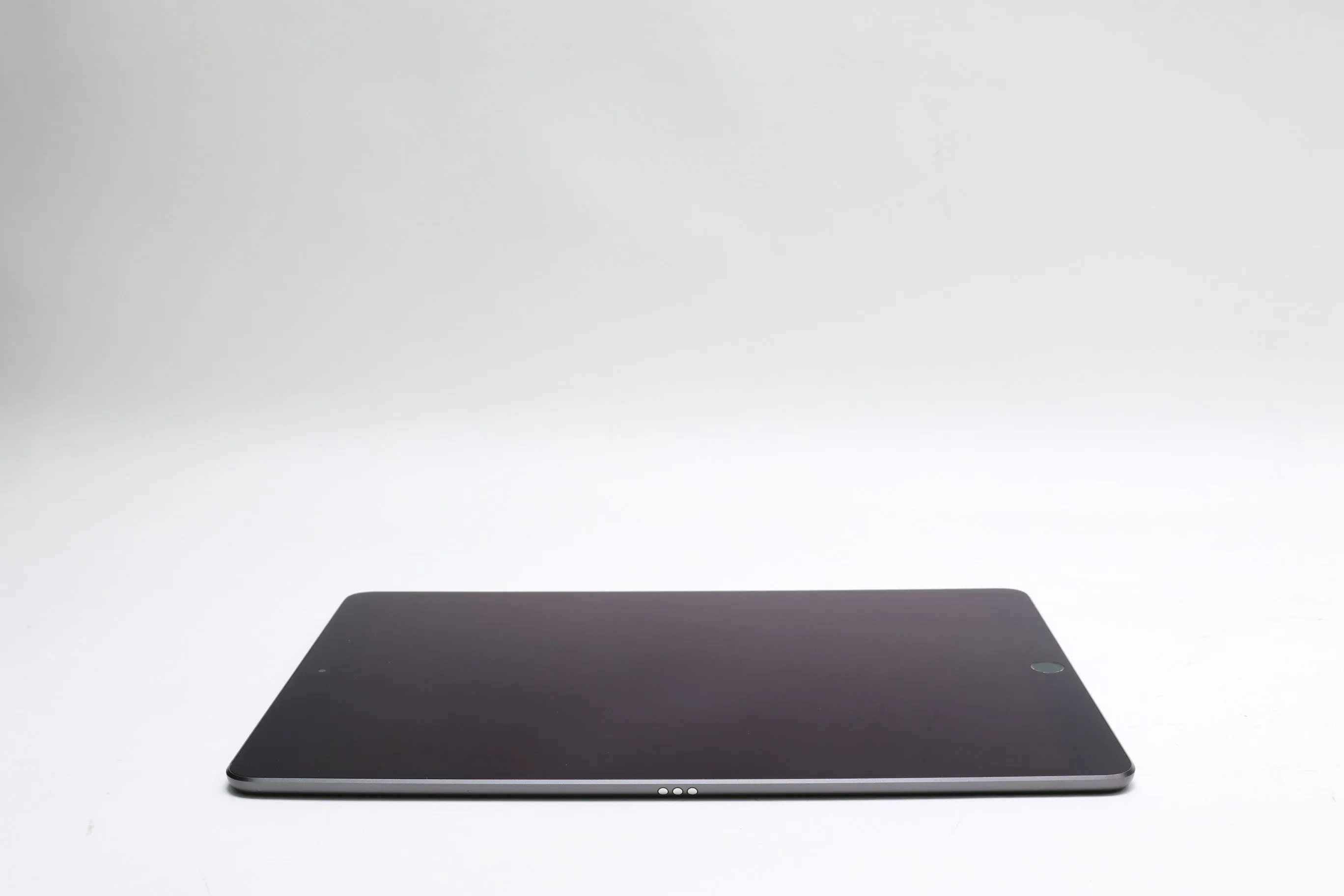 iPad Air (3rd Gen), 64GB, Wi-Fi Only, Space Gray, MUUJ2LL/A