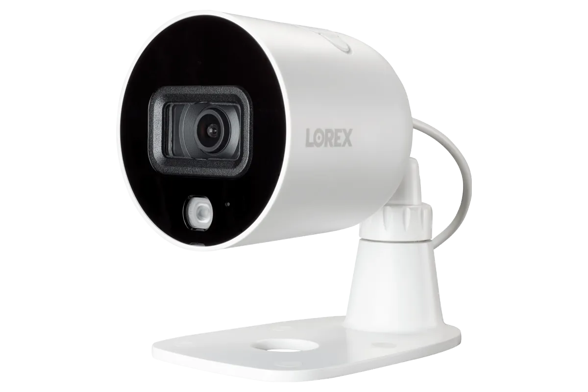 Lorex Smart Indoor/Outdoor 1080p Wi-Fi Camera With Smart Deterrence and Color Night Vision - Open Box