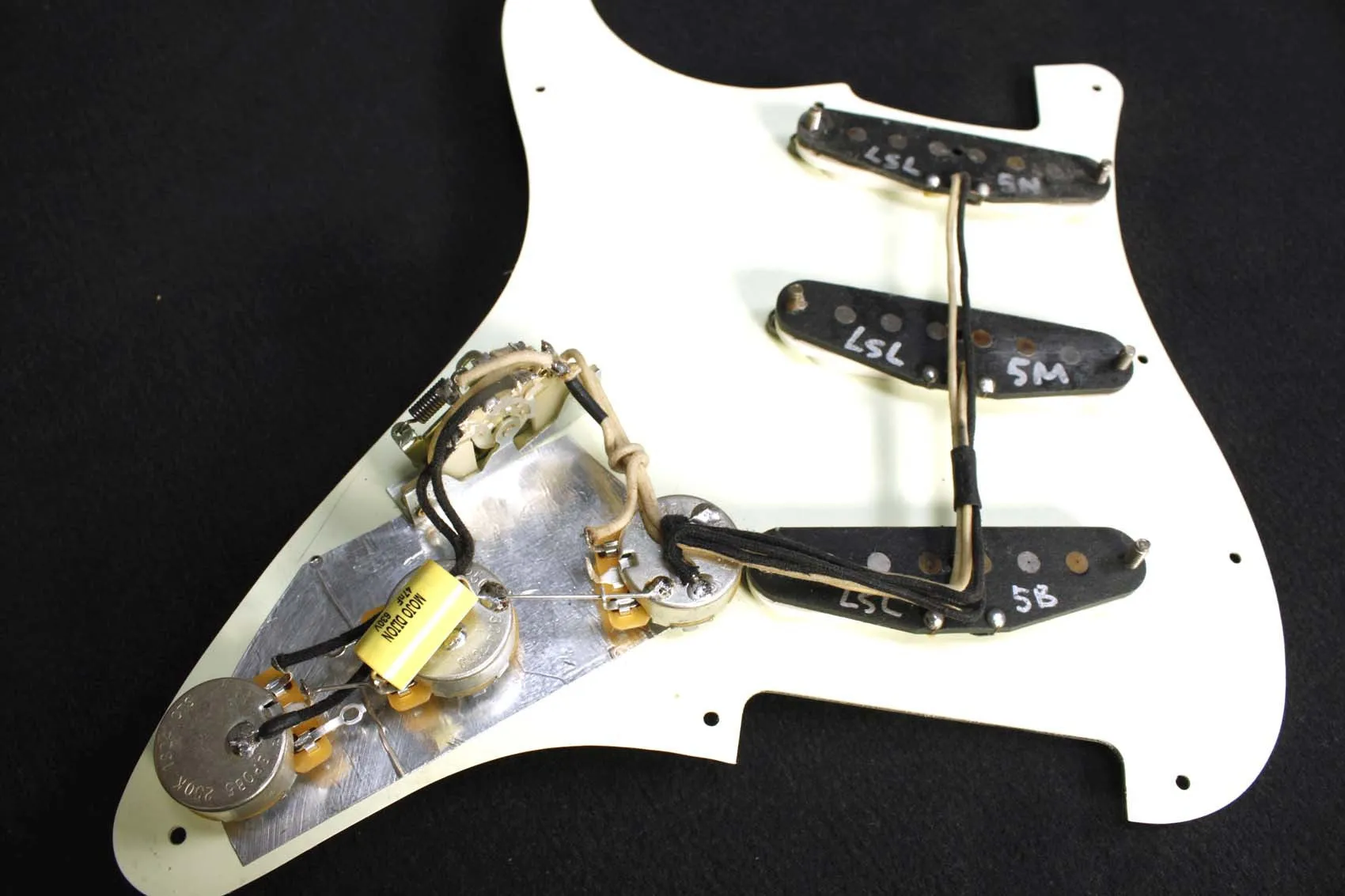 LsL Pre-Wired Strat®/Saticoy Pickguard