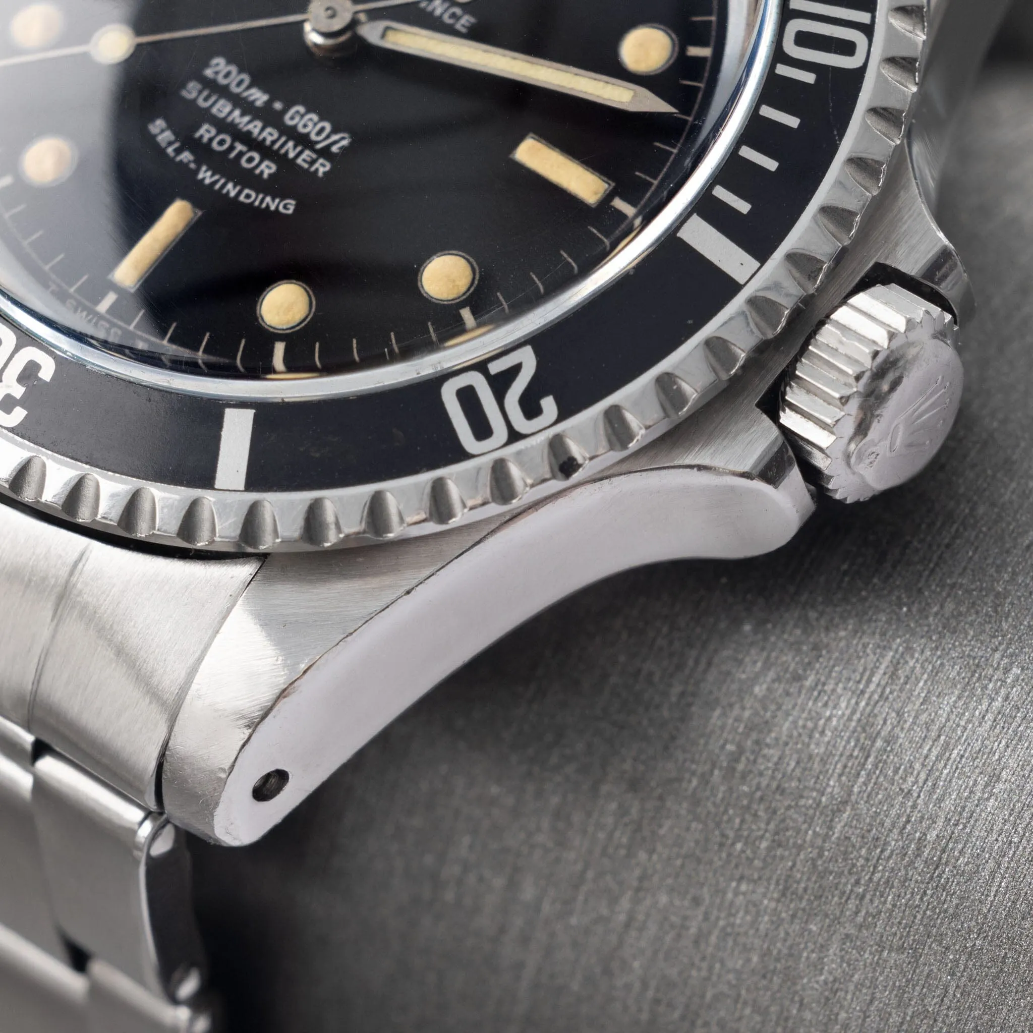 Tudor Submariner 7928 Gilt Track Silver Writing Dial