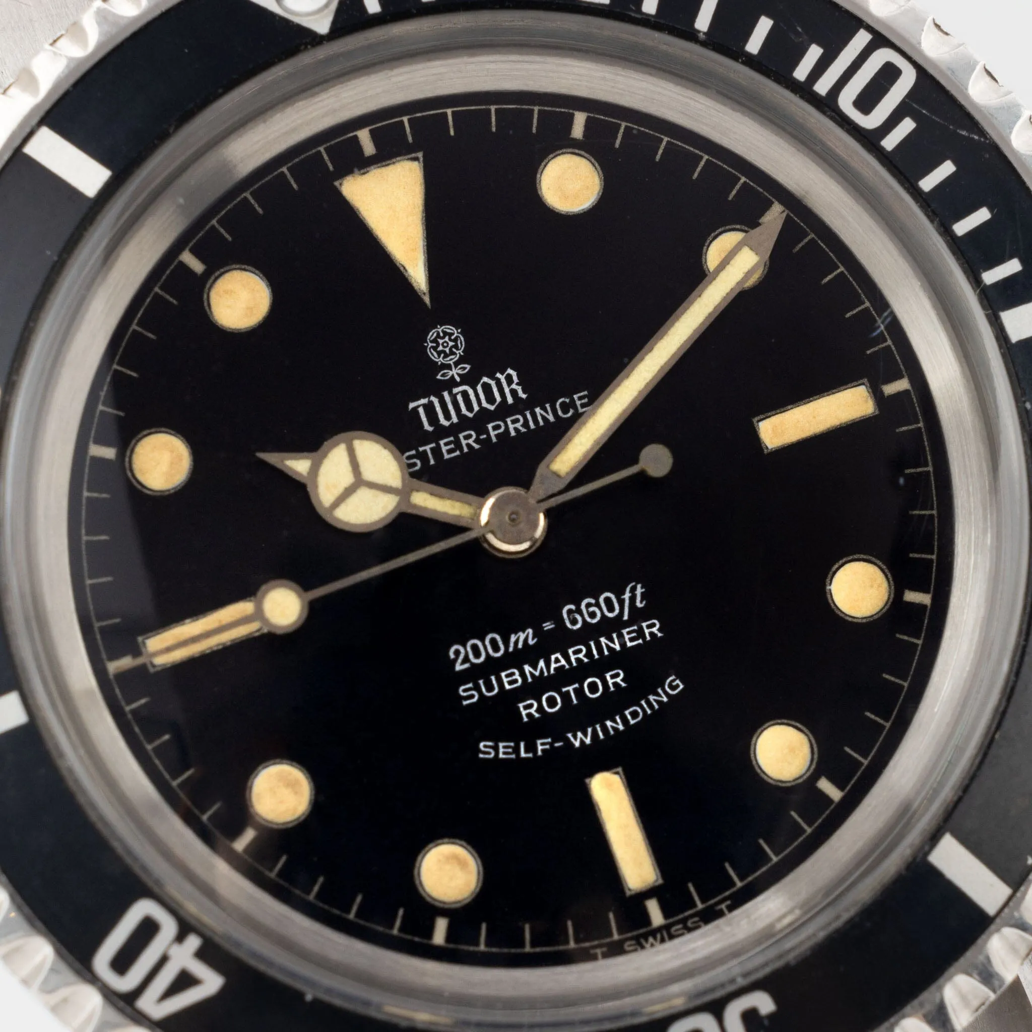 Tudor Submariner 7928 Gilt Track Silver Writing Dial