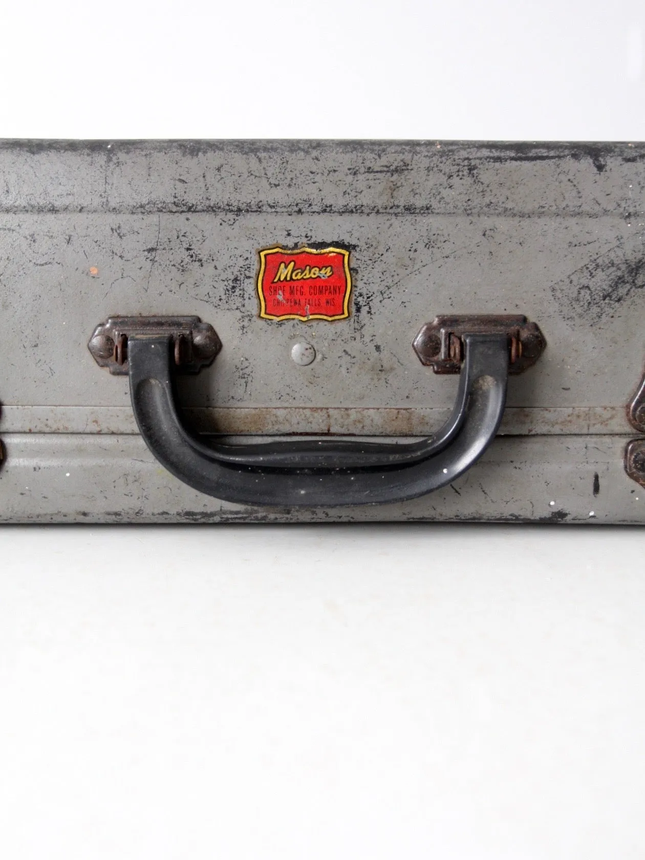 vintage metal case