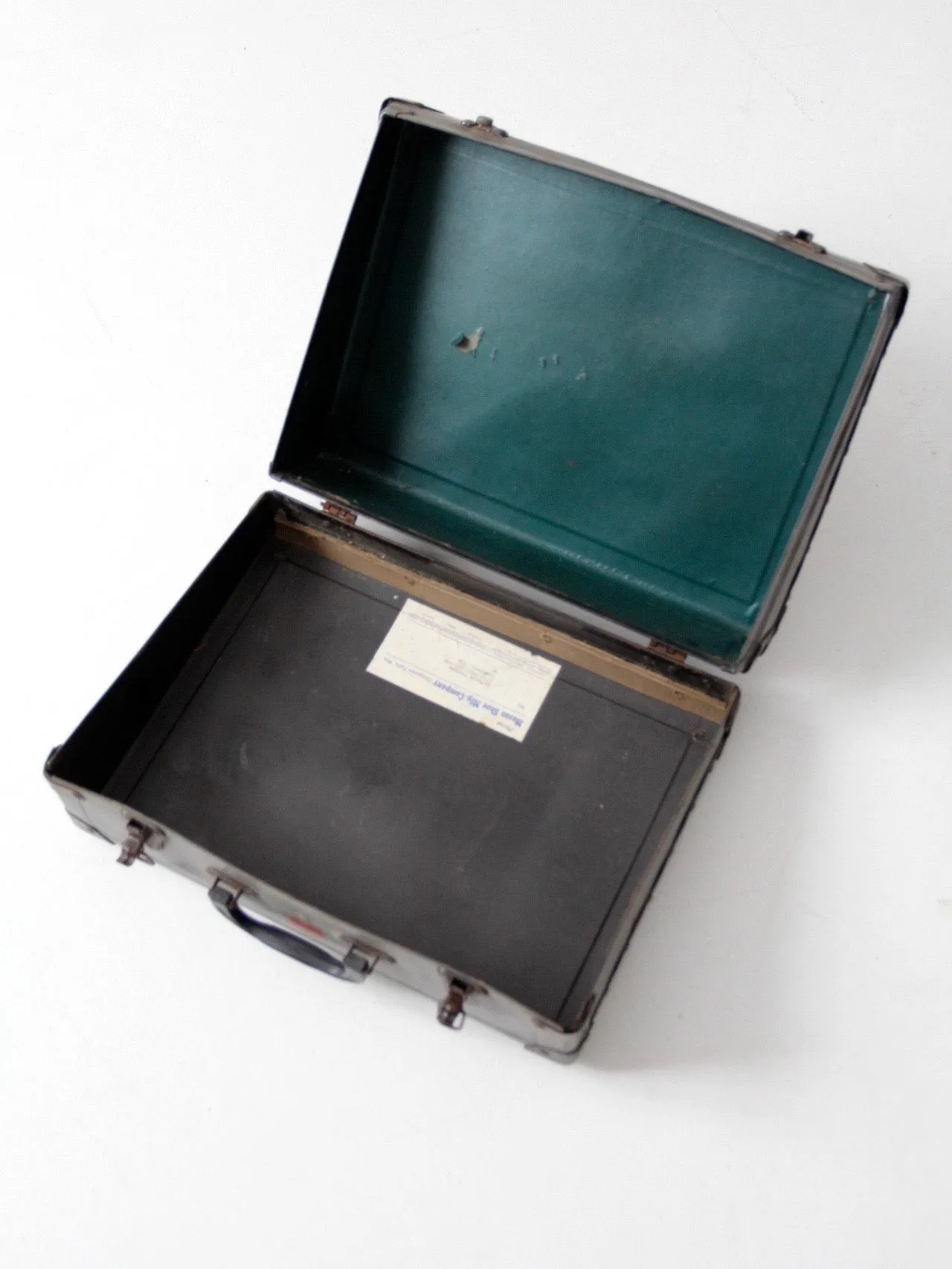 vintage metal case